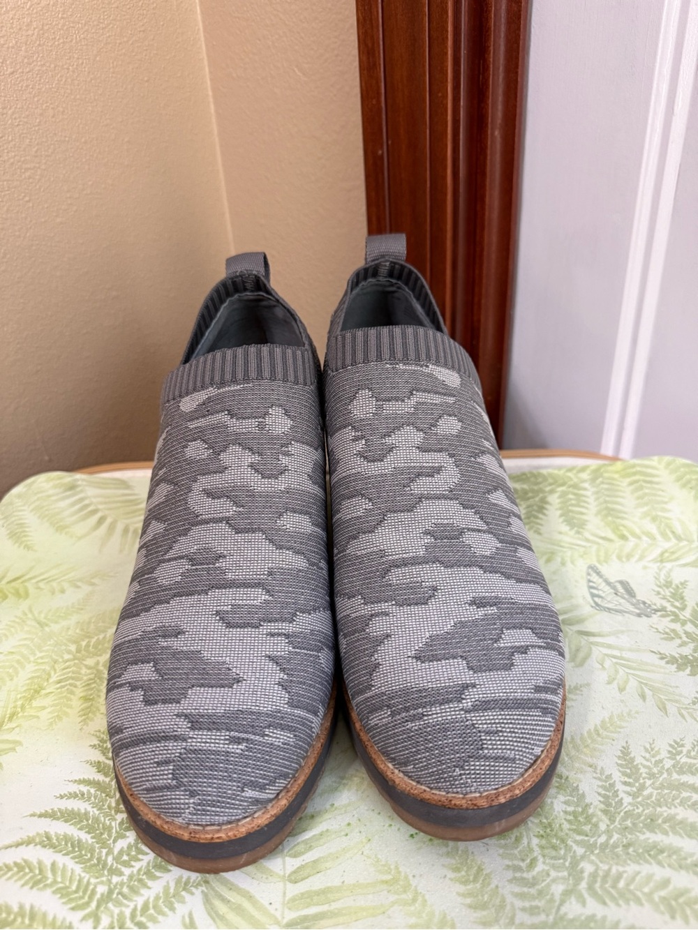 Sofft Gray Knit Slip-On Wedge Sneakers 9.5